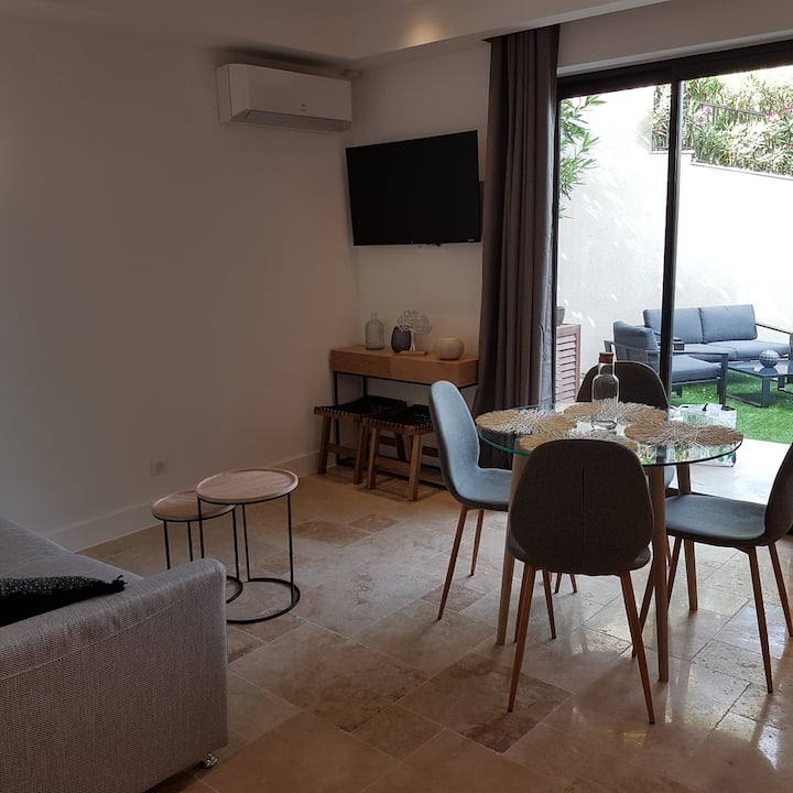 Très Bel Appartement à 2 Pas De La Mer Et Du Port - Roquebrune-sur-Argens