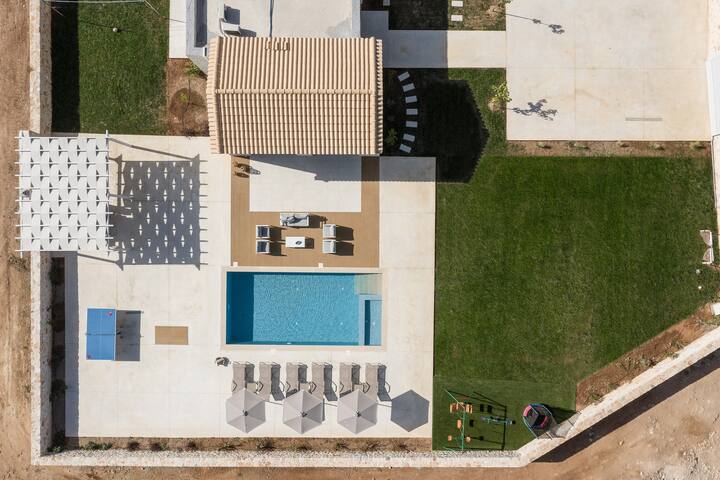 Evaero Villa I, Family Retreat with a 36m² Pool gallery image 2