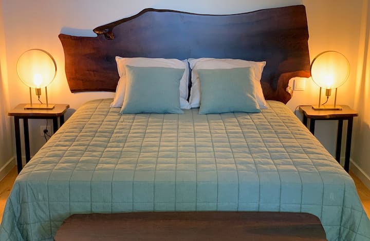 Bedroom, with double bed (200 x 160)