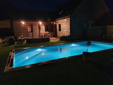 Penty in stone river view pool with pool