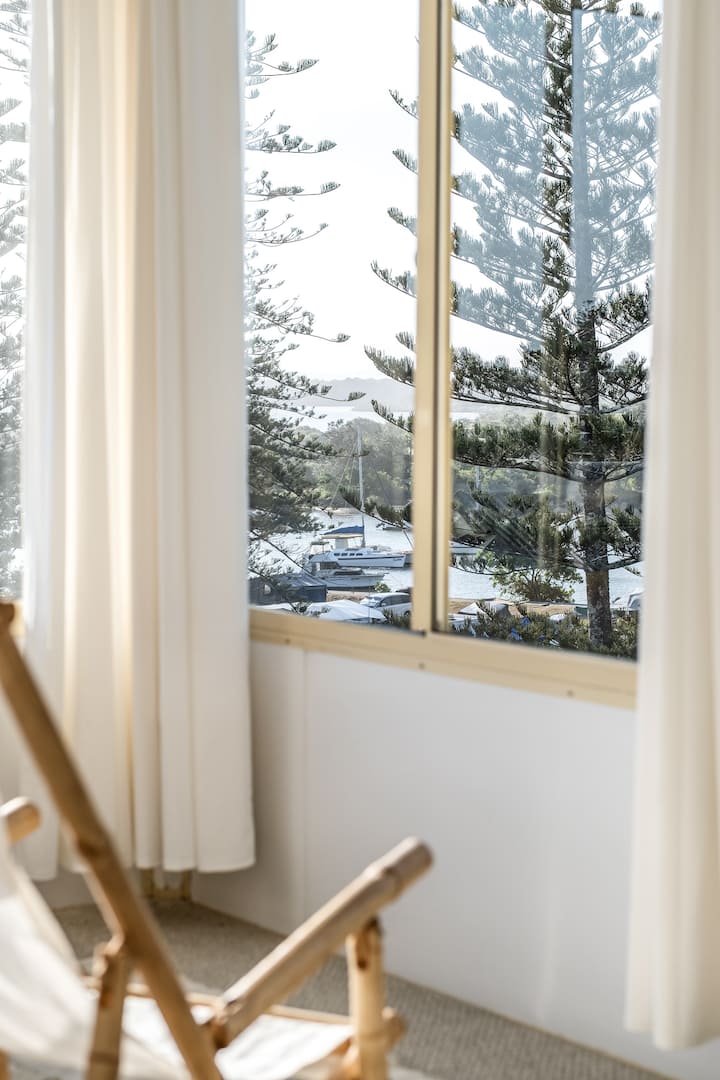 Swell Yamba, 7 Bedrooms On The Hill & Water Views - Yamba