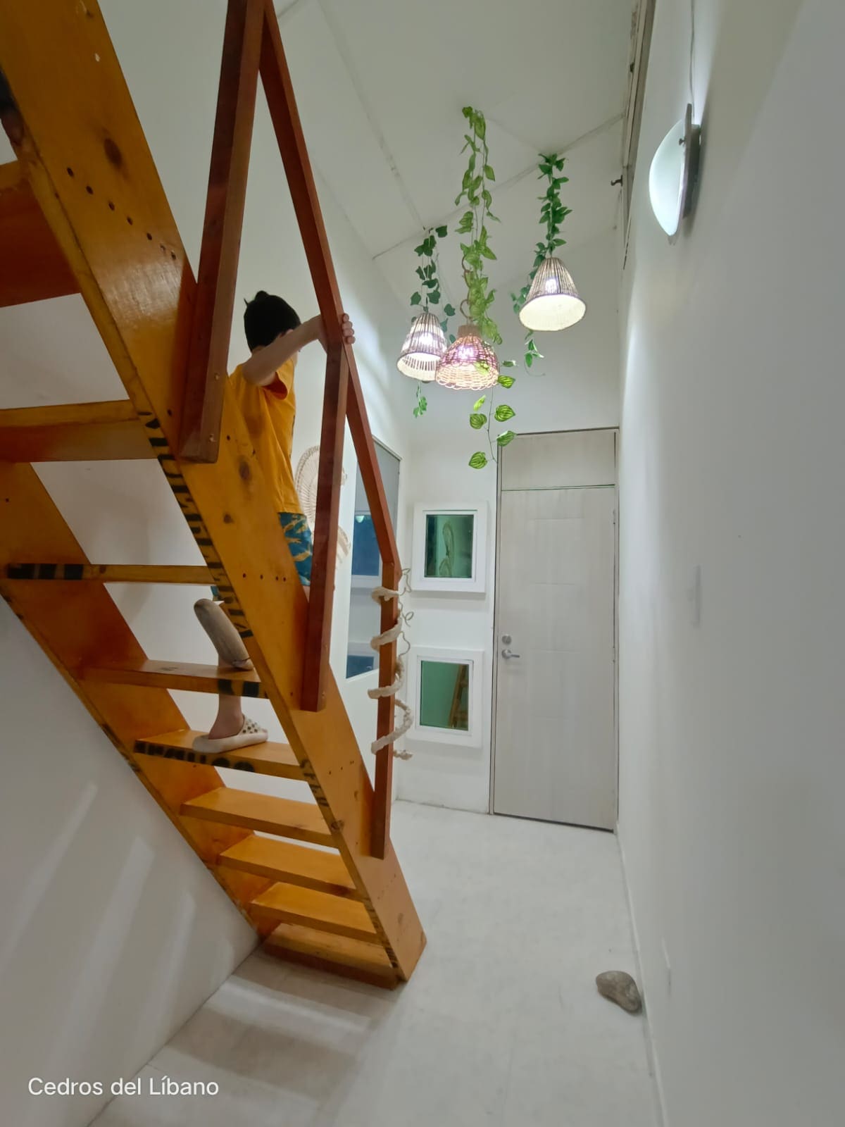 2 bedroom stair access.