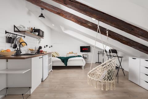 Top Airbnb: Beautiful Ciao no.2 - Chic Loft in Mjesni Odbor Luka