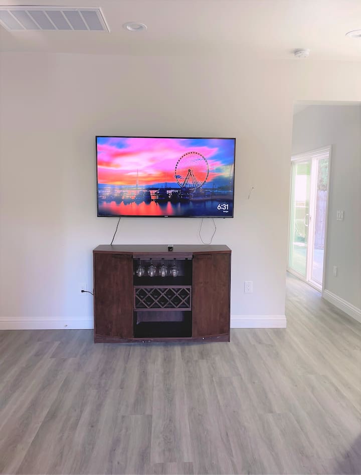 New, Modern 2-bedroom House In Safe Neighborhood - Sunnyvale, CA