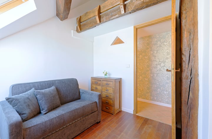 חדר שינה/משרד שני (ספה נפתחת יוקרתית) 