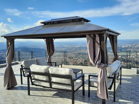 Luxury stay with enjoyable and breathtaking view