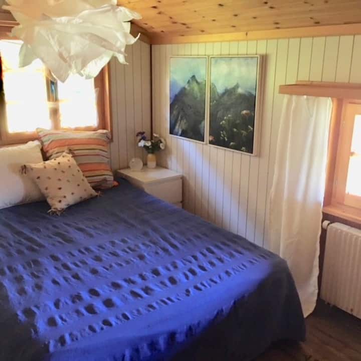 bedroom, bed 140x200cm