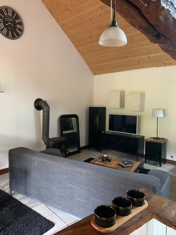Maison Avec Jardin Au Milieu Des Montagnes. - Ain