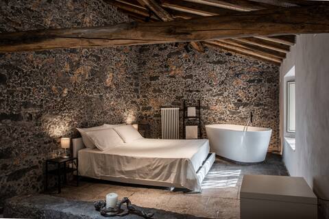 Boutique Etna Studio With Bathtub and Terrace