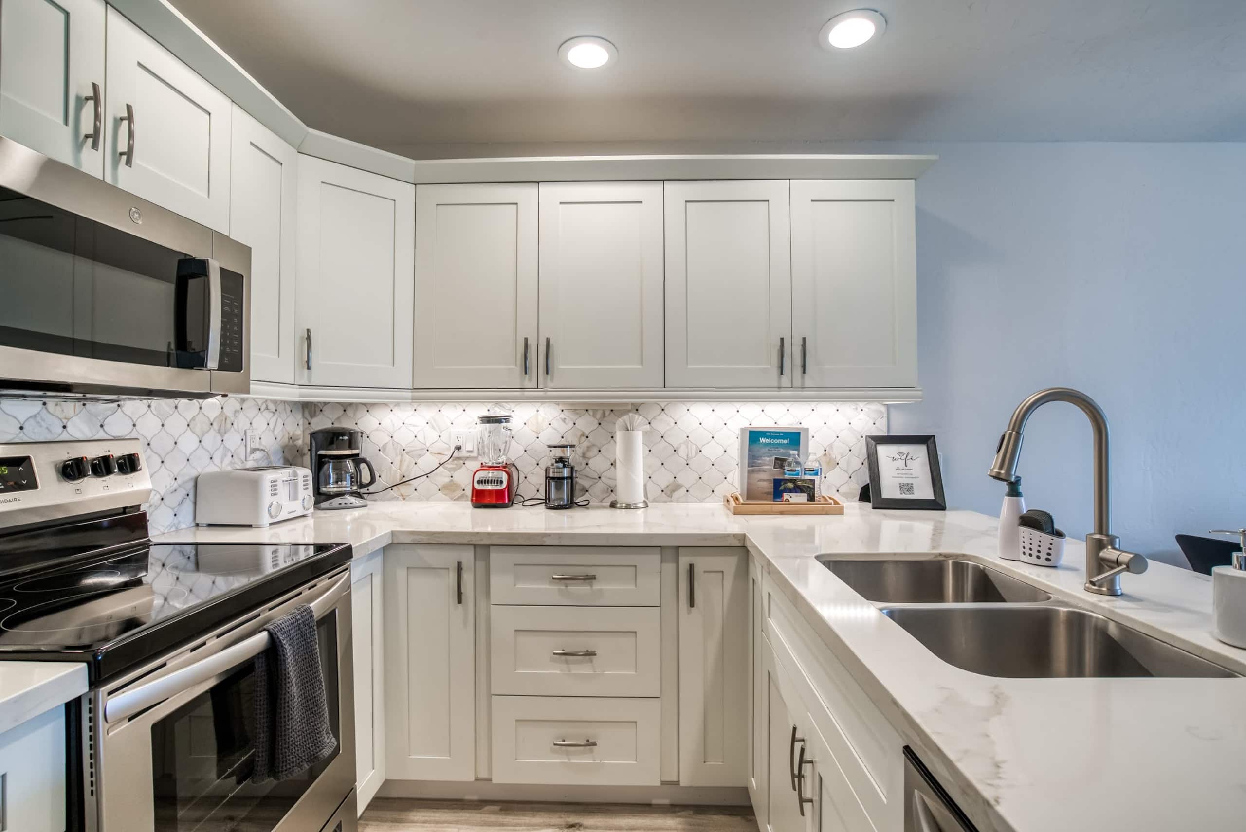 Condo in Kihei · ★4.87 · 1 bedroom · 2 beds · 1 private bath - Image 8