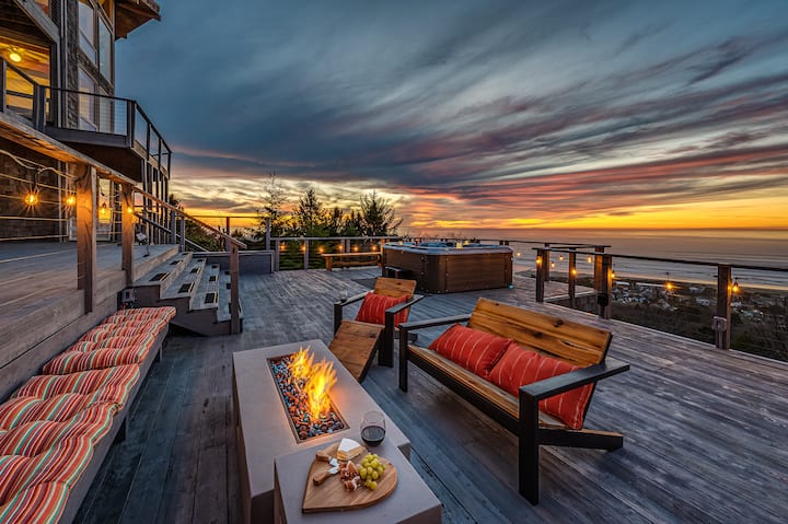 6400 SQFT BEACH MANSiON Ocean View Hot Tub, Slp 25