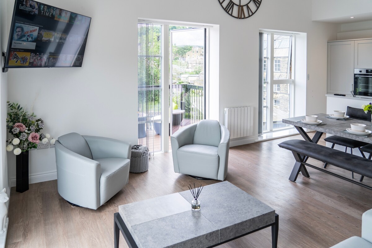 Popular Airbnb listing: The Sidings Luxury Penthouse Apartment in Haworth And Stanbury