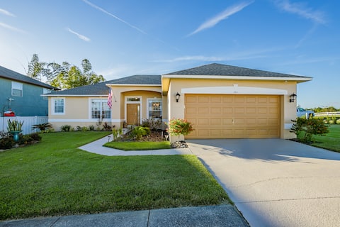 Popular Airbnb listing: 4 bedroom single family with private pool. in Loughman