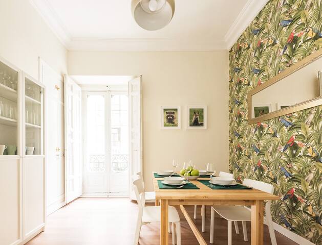 Great apartment in Puerta del Sol gallery image 2