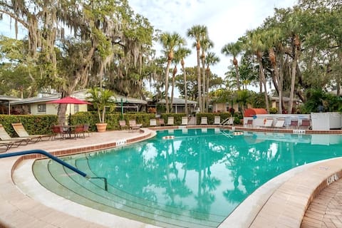Your Tropical & Private Siesta Key Beach House!