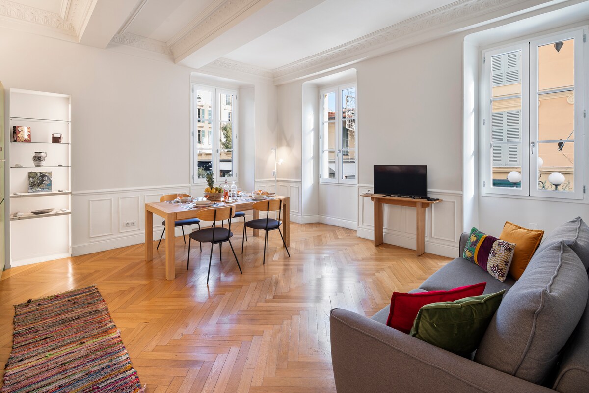 Top Airbnb: Hyper Central appartment ☀ 5 mn beach & restaurant in Jean Médecin