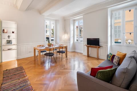 Top Airbnb: Hyper Central appartment ☀ 5 mn beach & restaurant in Nice