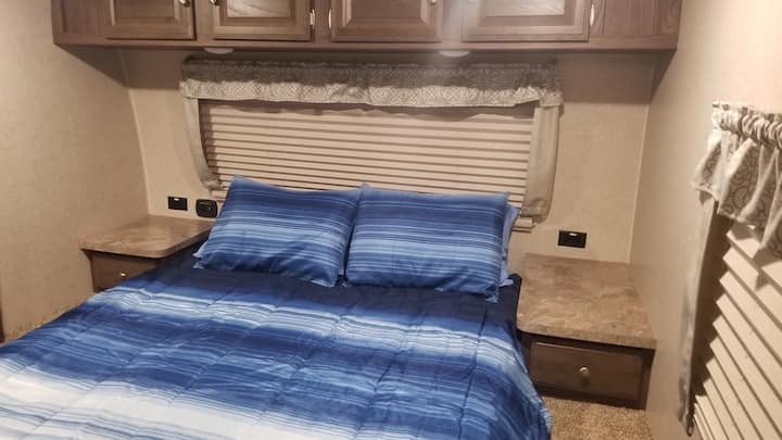 Camper/RV in Big Pine Key · ★4.93 · 1 bedroom · 2 beds · 1 bath
