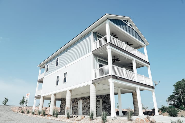NEW - The Aruba House at Indian Lake
