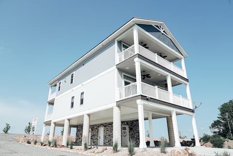 NEW-The Aruba House at Indian Lake