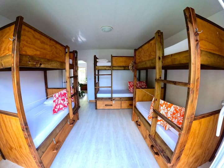 Polynesia Hostel Rentals | Airbnb