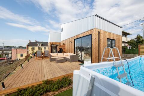 Tiny house with private sauna and Mirabus