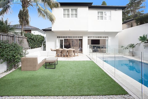 The Sienna Rose Bay