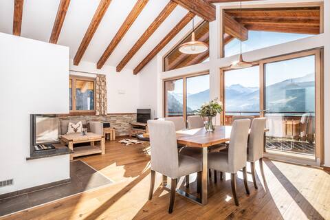 Chalet apartment with penthouse flair