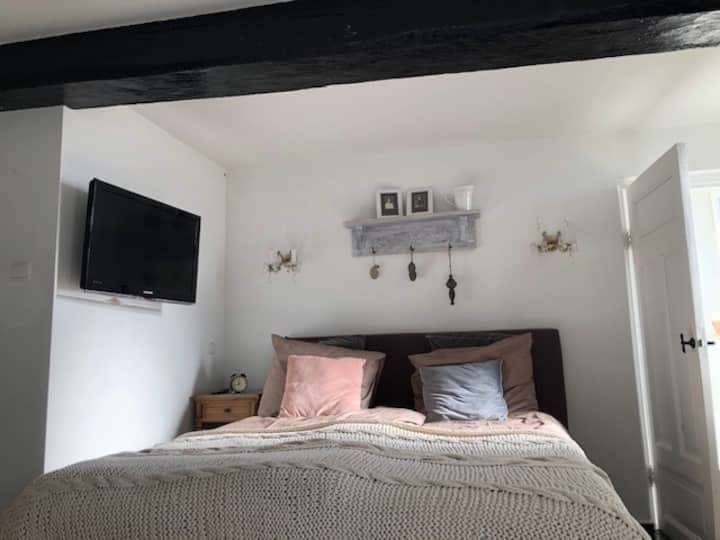 Luxe Studio Met Hotelfaciliteiten, Iets Voor Jou? - Brunssum