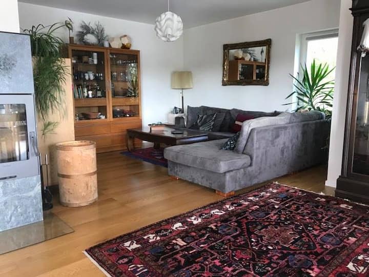 Villa: Sjöutsikt, Pool Och Bastu Nära Stockholm - Bro