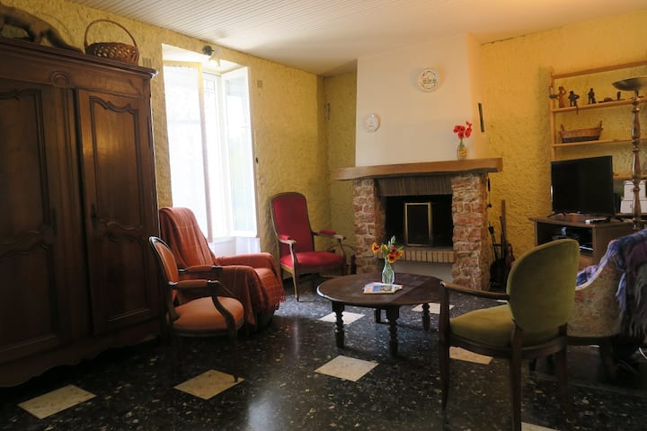 غرفة المعيشة