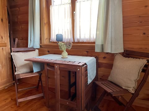 Popular Airbnb listing: Cozy rooms in a great location incl. breakfast. in Kirchberg In Tirol