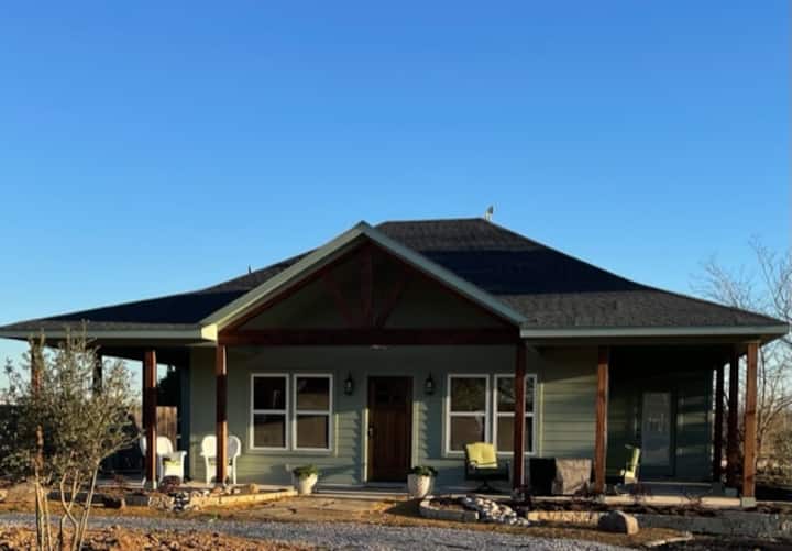 Blackberry Cottage Cottages for Rent in Celina, Texas, United States