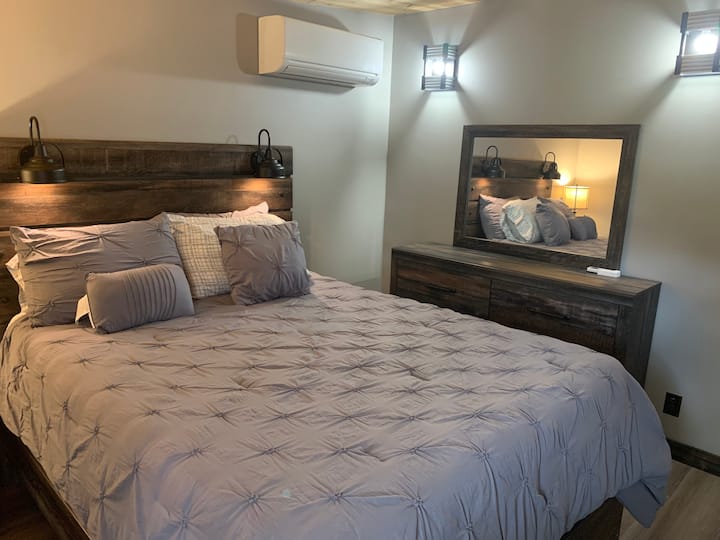 Bedroom with Queen Bed