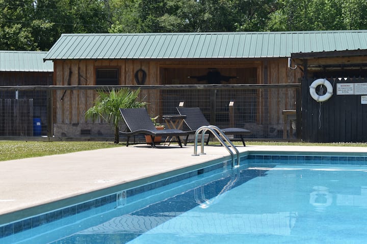 Kick Back Ranch Ramer Kick Back West Suite - Kick Back Ranch - Cabins for Rent in Ramer ...