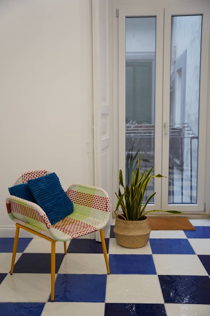 Maison Olivia, Nuovo Appartamento In Zona Chiaia - Naples