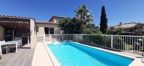 Secure pool villa Montpellier south France