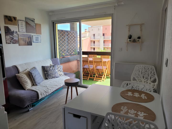Bel Appartement En Résidence Avec Piscine. - Agde