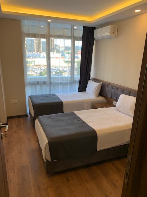 Royal Residence 4Bedroom+1 livingroom with terrace