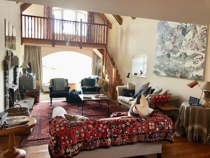 Unique Perthshire Property With Stunning Views - Kenmore