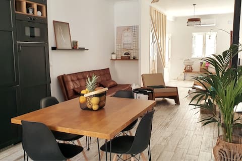 Typical house with rooftop, exceptional comfort.