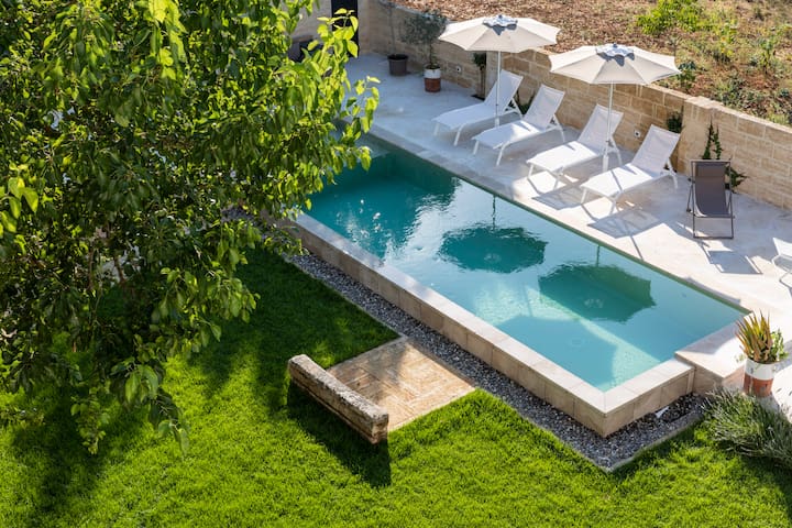 “Borgogelso”, a beautiful oasis in Salento.