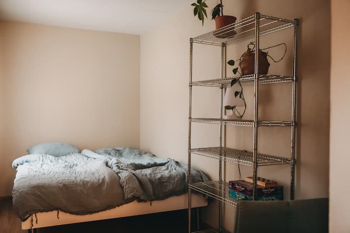 Segundo dormitorio con juegos disponibles.
Colchones Dunlopillo. Tamaño de 160 x 200. 