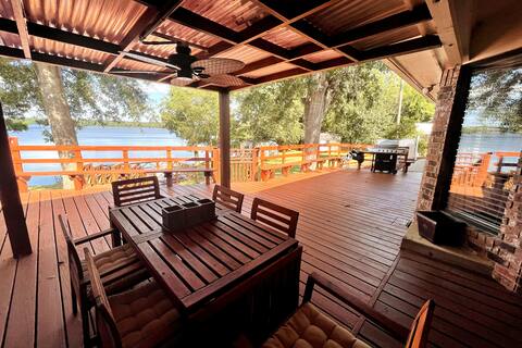 Fantastic Lake House in Lake Welsh, TX