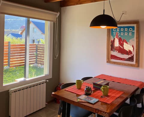 Successful Airbnb property: Modern apart with spacious and bright environments in Lago Argentino