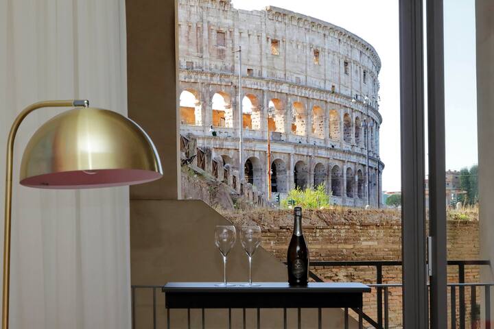 Luxury Domus Colosseum View Apartment 2 gallery image 4