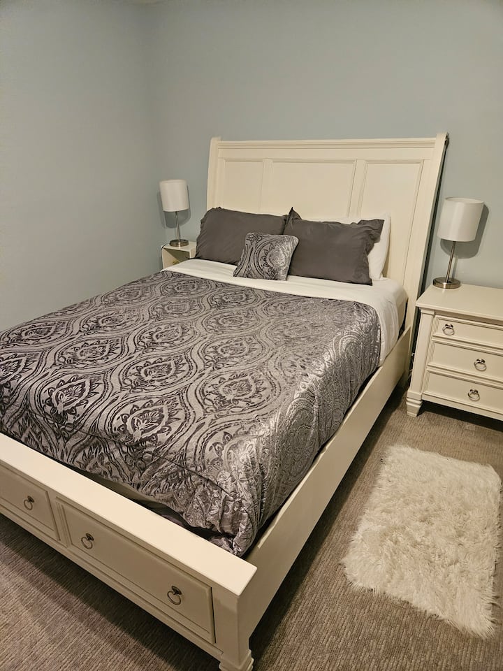 ห้องนอนใหญ่