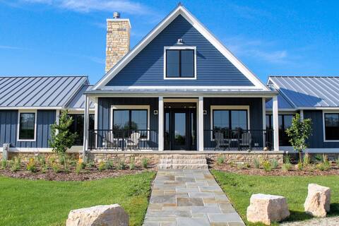 Meadow House-A  Peaceful Getaway in Door County