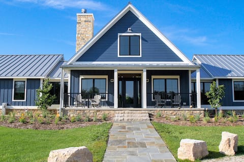 Meadow House-A Peaceful Getaway in Door County