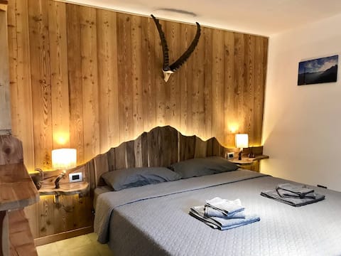 Small countryside accommodation with garden